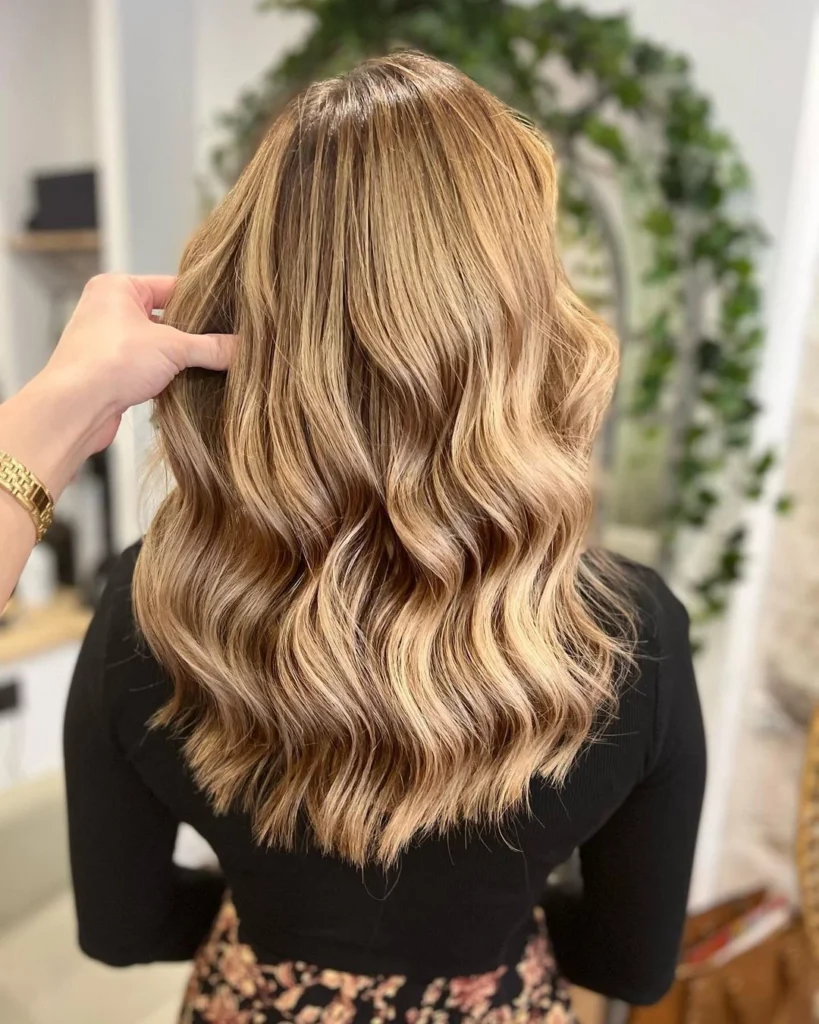 balayage, ombré hair, coloration, mèches, couleur, coupe femme salon de coiffure limoges les indécises centre ville